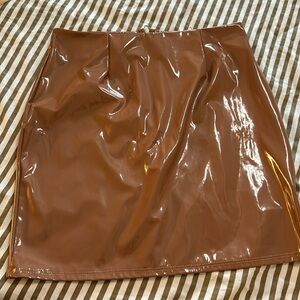 Sexy faux leather skirt | medium